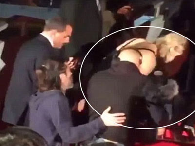 Jennifer Lawrence lại ngã nhào trên thảm đỏ