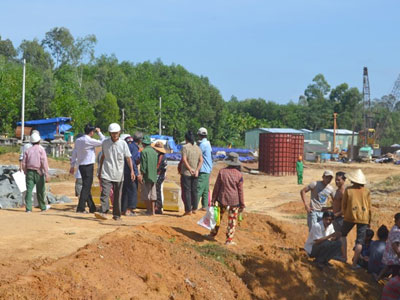 "Phong tỏa" đường cao tốc bằng quan tài: Chính quyền khẳng định làm đúng khâu đền bù