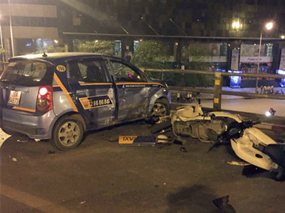 Ba nghi vấn quanh vụ tài xế taxi gây tai nạn rồi nhảy cầu