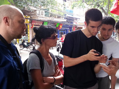 Du khách Tây thấy bị đối xử như "ATM biết đi" ở Việt Nam