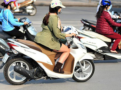 Hà Nội: Chị em "trên đông dưới hè" ngày gió lạnh về