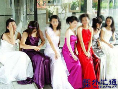Sự rẻ rúm của cô dâu Việt: Chỉ cần đặt hàng trên mạng là có