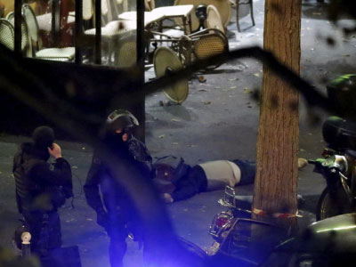 Thế giới lên án vụ khủng bố kinh hoàng ở Paris