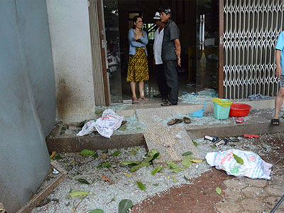 Bình khí "nổ như tiếng bom", nhiều nhà dân hư hỏng