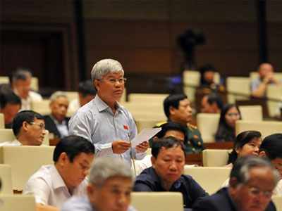 "Nhiều cán bộ giàu lên một cách rất nhanh chóng"