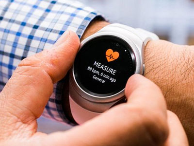 Đánh giá Samsung Gear S2: Dáng đẹp, thiết kế xoay siêu “độc”
