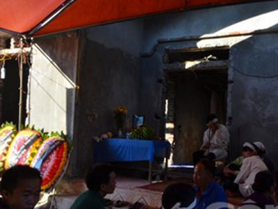 Níu kéo tình cảm bằng nhát dao chí mạng