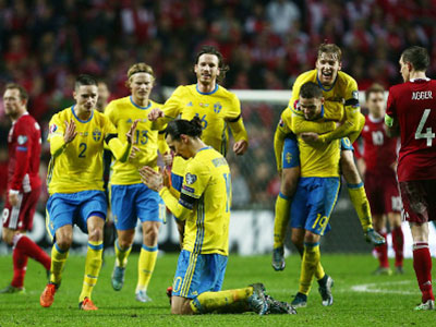 Ibrahimovic thành người hùng, đưa Thụy Điển đến Euro 2016