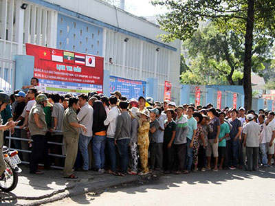 Sốt vé xem Tuấn Anh, Công Phượng đấu Hàn Quốc