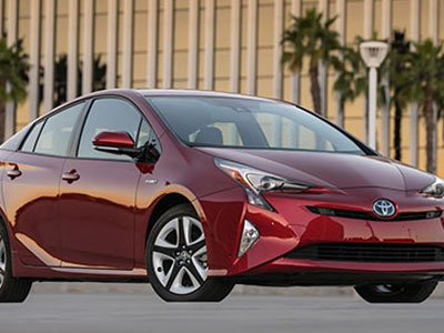 Công bố giá Toyota Prius 2016