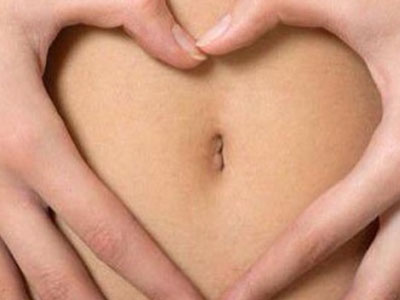 Mỗi ngày "sờ" rốn một lần để... trường thọ