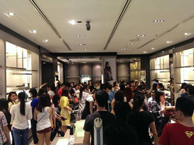Những hàng hiệu ồ ạt giảm giá ngày Black Friday tại Việt Nam