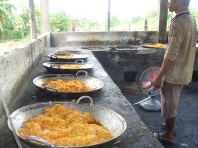 Rùng mình công thức: Thịt thối + hoá chất = Chà bông, gà ta thơm ngon