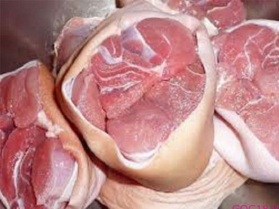 Lợn giun quế ăn Tết: Đặt trước 4 tháng, cử người thăm nuôi