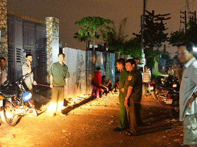 Nhóm côn đồ Sài Gòn vào nhà đâm chết người đàn ông đang ngủ