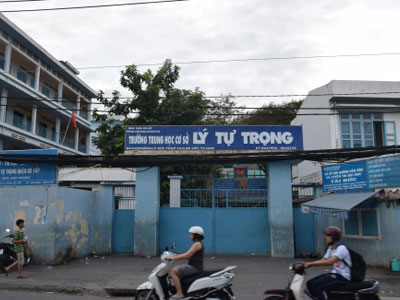 Nam sinh nhảy lầu tự tử vì bị mẹ mắng: Hết chỗ dạy con rồi sao?