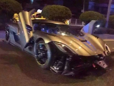 Siêu xe triệu đô Koenigsegg Agera R nát đầu sau tai nạn
