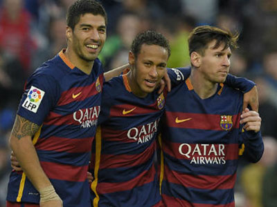 Neymar từ chối 190 triệu euro từ Real để ở lại Barca