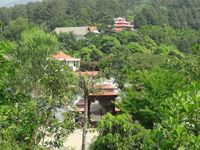 Tạm ngưng tháo dỡ biệt phủ trên núi Hải Vân