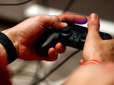 Truy tìm nghi phạm khủng bố qua... PlayStation