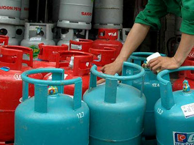 Giá gas tăng thêm 16.500 đồng/bình 12kg