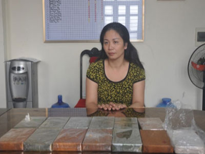 Quái nữ "yêu kiều" và sở thích dị biệt của bà trùm ma túy