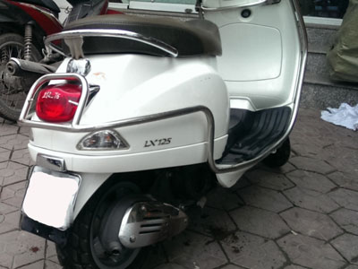 Rủ bạn quen qua mạng đi ăn kem rồi lừa lấy lấy mất xe xịn
