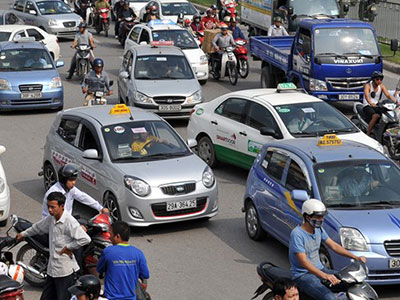 Cuốc taxi chiều về đắt gấp 3 lúc đi