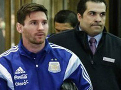 Messi thuê vệ sỹ là cựu VĐV bóng bầu dục