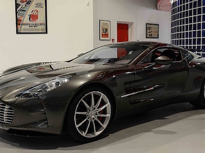 Siêu phẩm Aston Martin One 77 rao bán 57 tỷ đồng