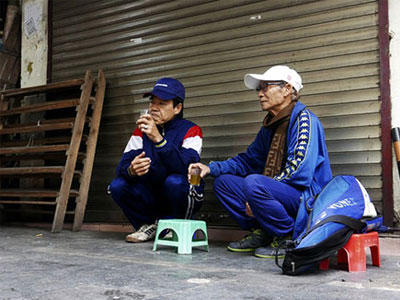 Hà Nội trong mưa phùn, gió rét 17 độ C