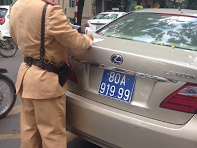 Uẩn khúc vụ Lexus đeo biển xanh giả 80A-919.99