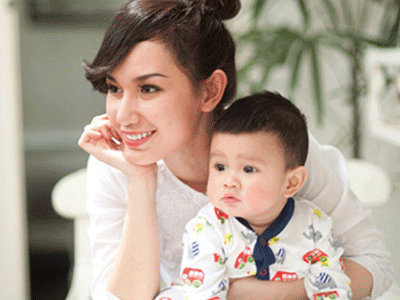 Quỳnh Chi nhớ con trai da diết