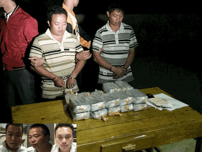 Gần 100 bánh heroin giấu trong bình xăng