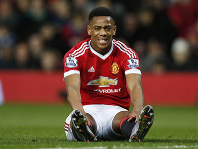 Martial bỏ lỡ cơ hội, Man Utd chia điểm West Ham