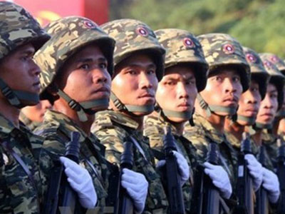 Khẩu súng nhỏ của TQ báo trước sự thay đổi lớn trong Quân đội Lào