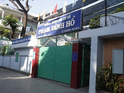 Bạn học tống tiền, một HS lớp 8 nghỉ học vì khủng hoảng