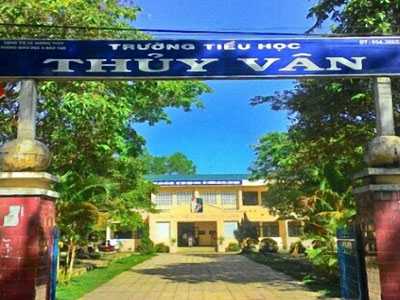 Bị đánh ghen ngay tại lớp, cô giáo đòi khởi tố hình sự