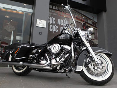 Harley Road King Classic giá hơn 1 tỷ đồng tại Việt Nam