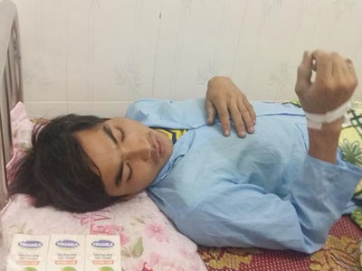 Nạn nhân vụ sập cây xăng: "Tôi bò ra từ đống đá"
