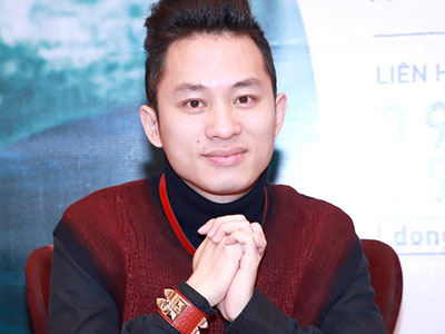 Ca sĩ Tùng Dương chào đón con trai đầu lòng