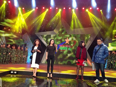 Lộ ảnh MC Minh Hà ghi hình cho chương trình mới sau scandal tình cảm