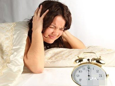 Đơn xin nghỉ việc bá đạo của cô gái đi làm trễ 17 ngày/tháng