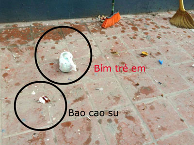 Phát hãi chung cư bị bao cao su rơi trúng đầu