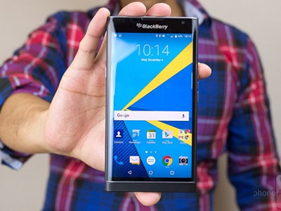 6 smartphone khác người ra mắt 2015