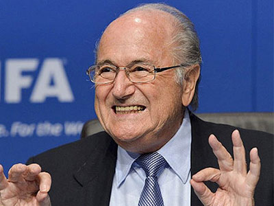 Ông Sepp Blatter chỉ trích Ủy ban đạo đức FIFA