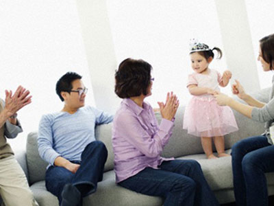 Khổ tâm vì con dâu không cho cháu về với ông bà