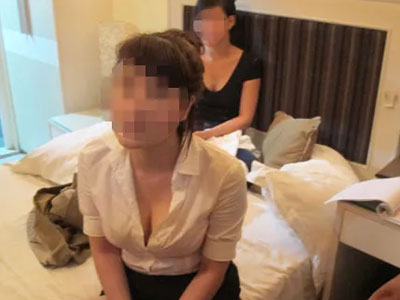 Thế giới "bố mì" nhơ nhớp: Chân rũ bùn lầy, chạy trốn bệnh tật