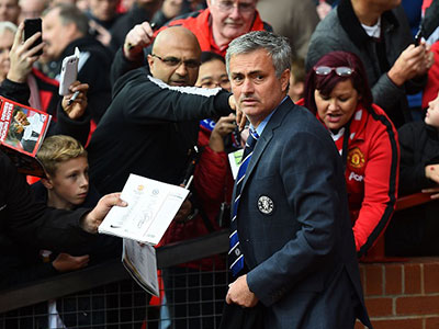 Báo Anh: Mourinho đồng ý thay thế Van Gaal ở Man United