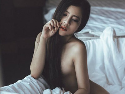 Bức ảnh nude đầu tiên đầy thị phi của 9x Sài Thành